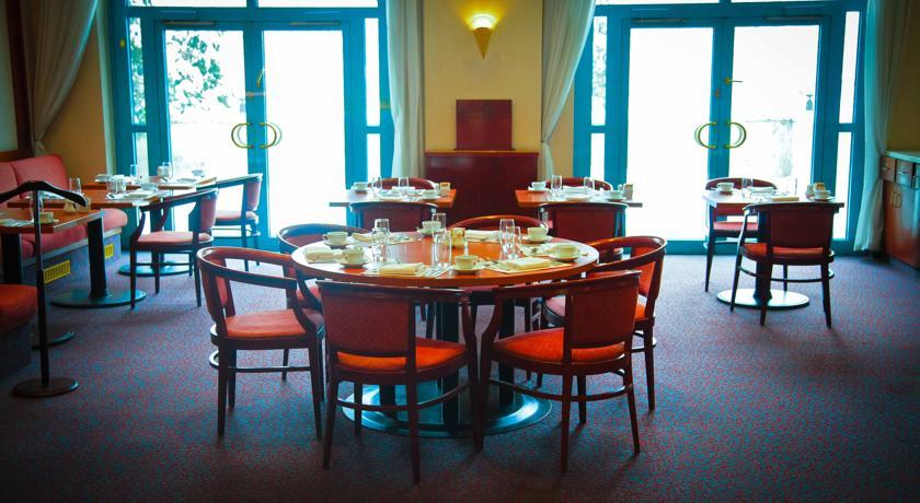 Hotel Rahat Palace 5*