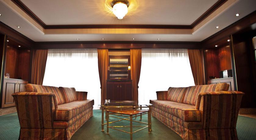 Rahat Palace 5* Almaty
