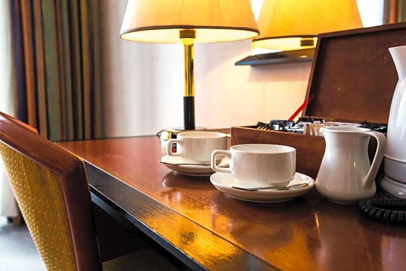 Rahat Palace 5* Almaty